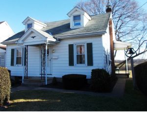 hamburg pa home with two floors and porch sold in april 2021 with Wagner Auction Service