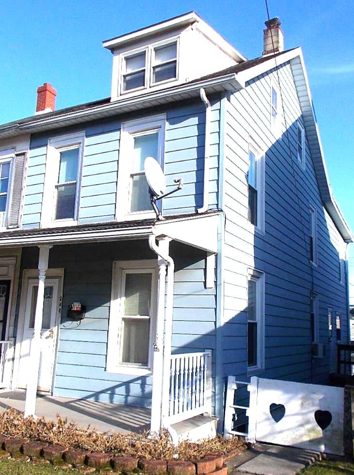 kutztown pa townhouse sold in april with Wagner Auction Service